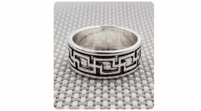Für den kleinen Nazi zwischendurch